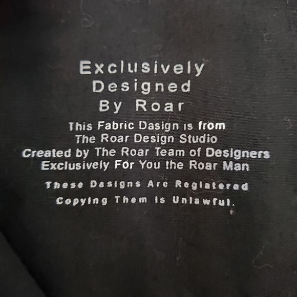 Roar Men's Black Embroidered Shirt Size L - Picture 4 of 6
